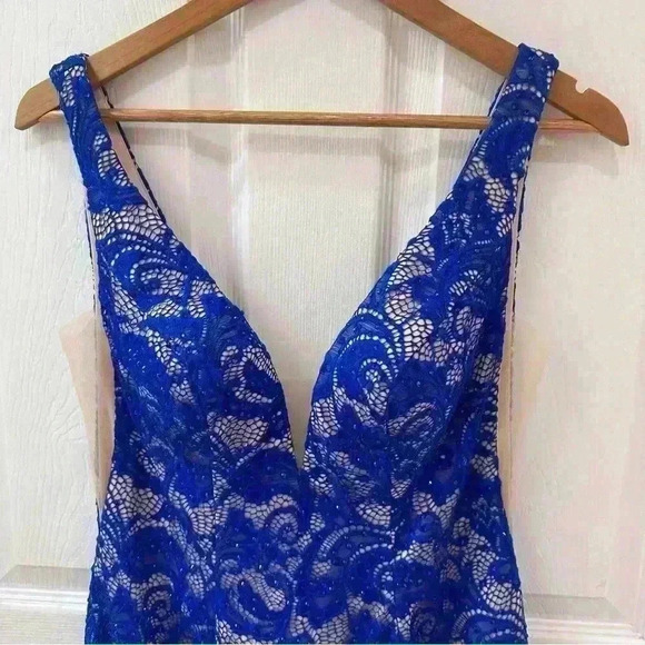 Dave & Johnny Royal Blue Beaded Sleeveless Formal Cocktail Homecoming Dress - Picture 3 of 11